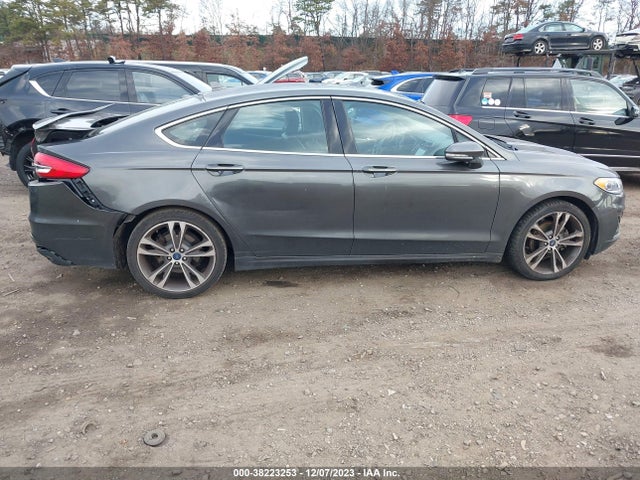 Ford Fusion Titanium 2019 3FA6P0K93KR259818 Image 13