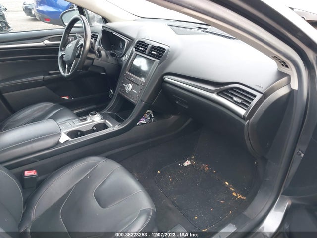 Ford Fusion Titanium 2019 3FA6P0K93KR259818 Image 5