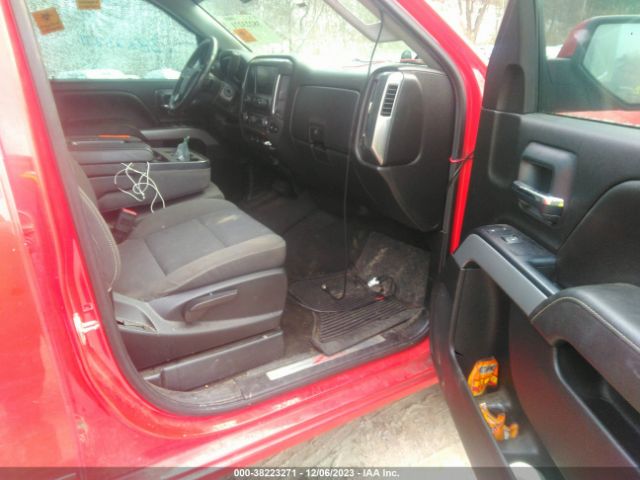 1GCVKREC0JZ143518 Chevrolet Silverado 1500 2lt
