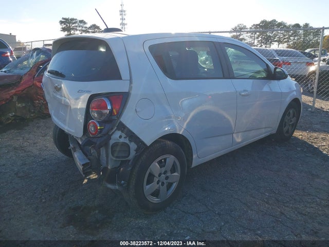 Chevrolet Sonic Ls Auto 2015 1G1JA6SGXF4185201 Image 4