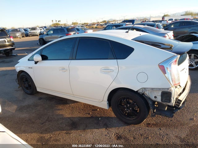 Toyota Prius Two 2015 JTDKN3DUXF1919872 Image 15