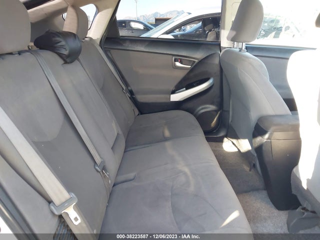 Toyota Prius Two 2015 JTDKN3DUXF1919872 Image 8