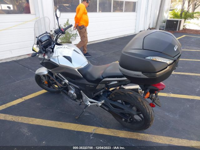 2013 HONDA NC700X JH2RC6355DK100167 Photo 2