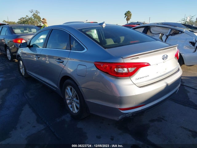 Hyundai SONATA SE 2015 5NPE24AF0FH002059 Image 3