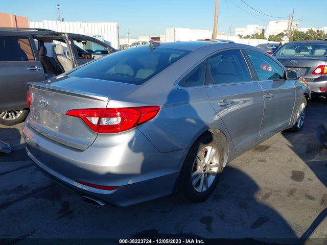 Hyundai SONATA SE 2015 5NPE24AF0FH002059 Image 4