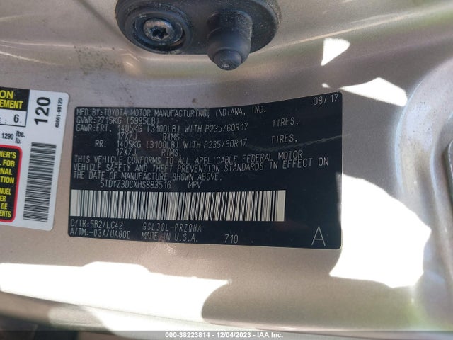 2017 TOYOTA SIENNA XLE 8 PASSENGER VIN: 5TDYZ3DCXHS883516
