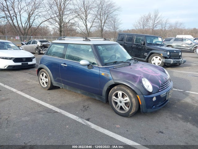 2006 MINI COOPER WMWRC33536TJ74737 Photo 0