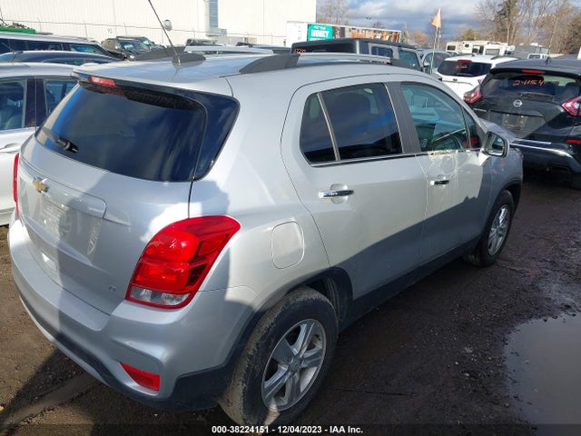 Chevrolet Trax Lt 2018 KL7CJLSB8JB674555 Image 4
