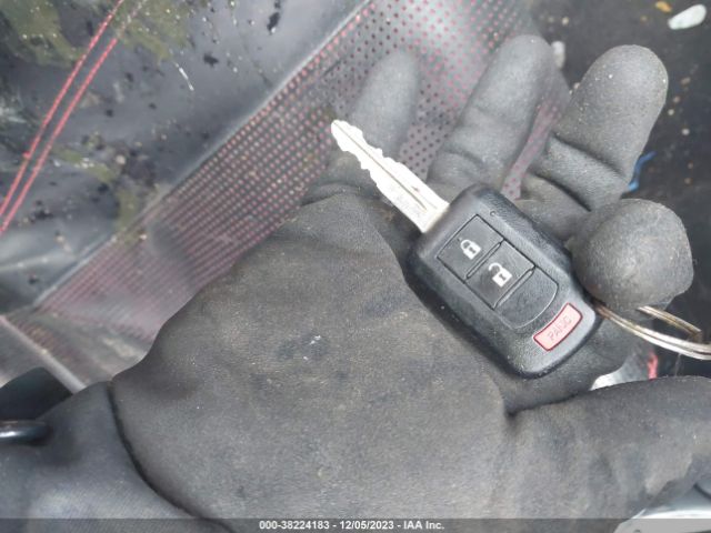 JA4AP3AU0HZ041085 Mitsubishi Outlander Sport 2.0 Le