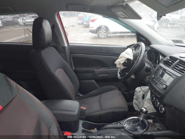 JA4AP3AU0HZ041085 Mitsubishi Outlander Sport 2.0 Le