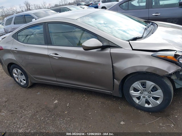 2016 HYUNDAI ELANTRA SE VIN: 5NPDH4AE0GH751463