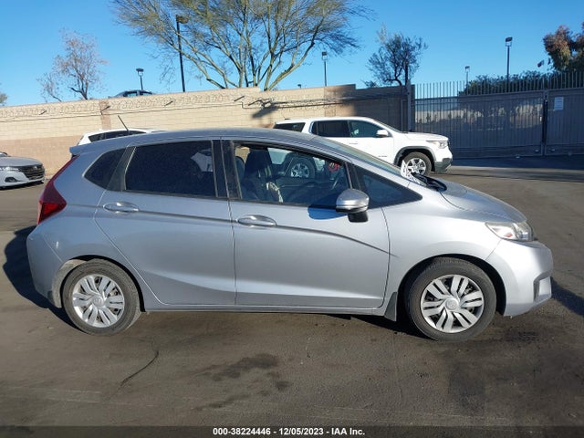 Honda FIT LX 2017 JHMGK5H56HS023769 Image 13