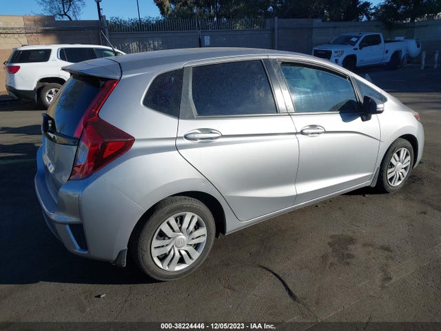 Honda FIT LX 2017 JHMGK5H56HS023769 Image 4