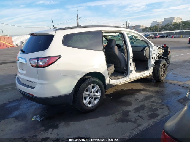 Chevrolet Traverse Ls 2014 1GNKRFKD2EJ251595 Image 4