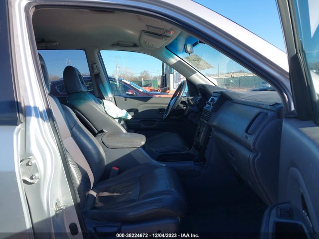 2004 HONDA PILOT EX-L VIN: 2HKYF18554H605793