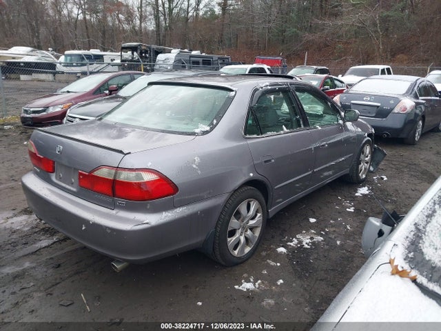 2000 HONDA ACCORD 3.0 EX VIN: 1HGCG1652YA040413
