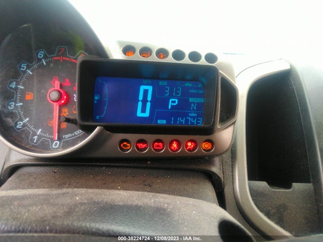 Chevrolet Sonic Lt Auto 2015 1G1JC5SH3F4133843 Image 7