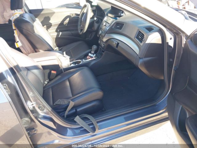 19UDE2F46JA005631 Acura Ilx Special Edition