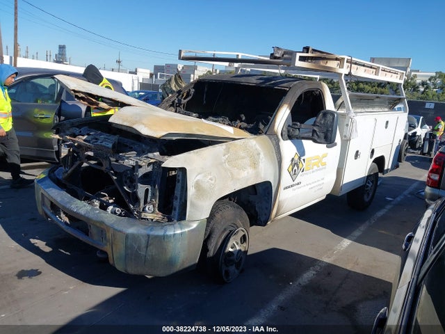 Chevrolet Silverado 2500hd Wt 2015 1GB0CUEG4FZ121269 Image 2