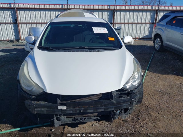 Hyundai ELANTRA SE 2015 5NPDH4AE8FH628895 Image 13