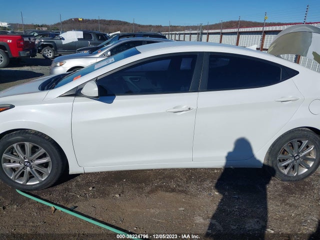 Hyundai ELANTRA SE 2015 5NPDH4AE8FH628895 Image 15