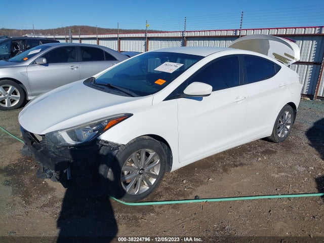 Hyundai ELANTRA SE 2015 5NPDH4AE8FH628895 Image 2