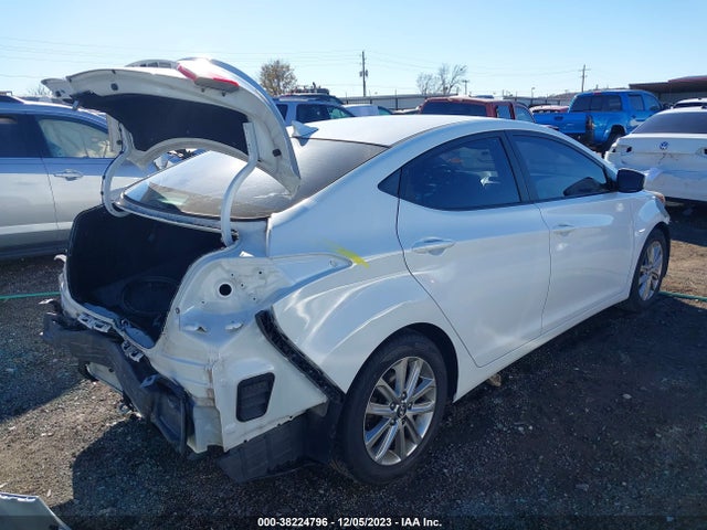 Hyundai ELANTRA SE 2015 5NPDH4AE8FH628895 Image 4