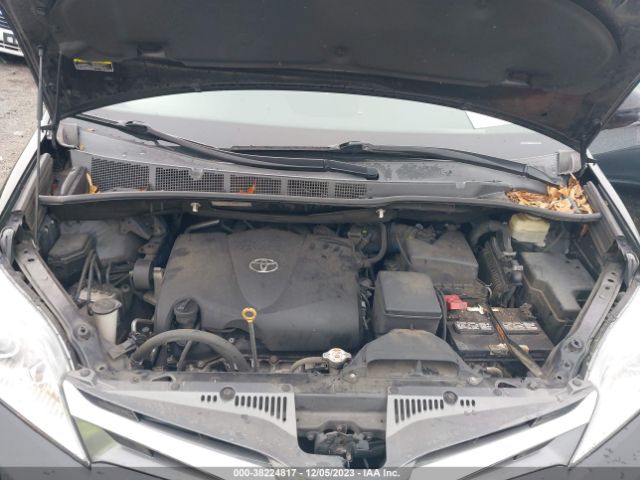 2018 TOYOTA SIENNA 5TDYZ3DC0JS924709 Photo 9