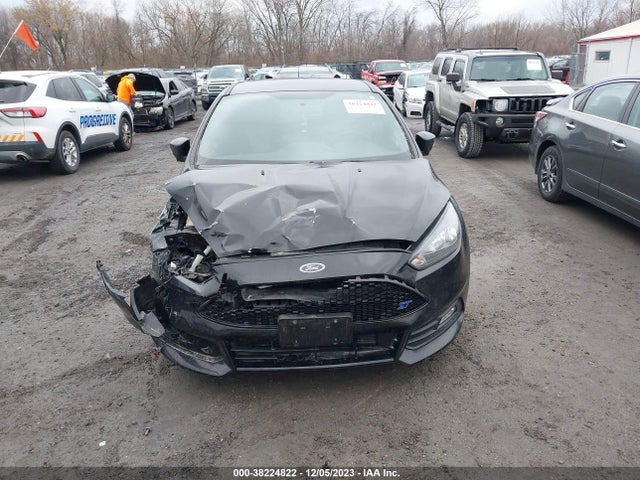 2016 FORD FOCUS ST VIN: 1FADP3L9XGL358102