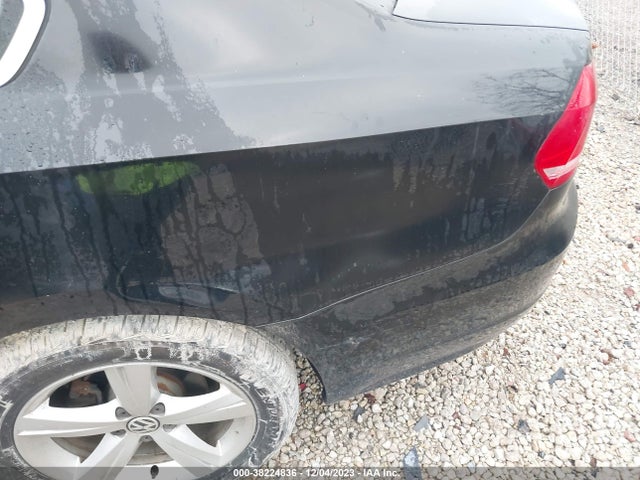 2012 VOLKSWAGEN PASSAT 2.5L SE VIN: 1VWBP7A31CC070483