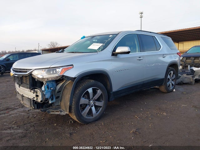 Chevrolet Traverse 3lt 2019 1GNERHKW3KJ131858 Image 2
