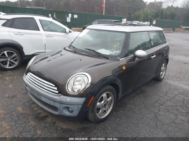 2009 MINI COOPER CLUBMAN WMWML33509TN69215 Photo 1