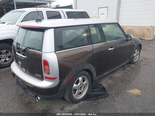 2009 MINI COOPER CLUBMAN WMWML33509TN69215 Photo 3