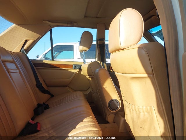 1990 MERCEDES-BENZ 300 D VIN: WDBEB28D9LB219629