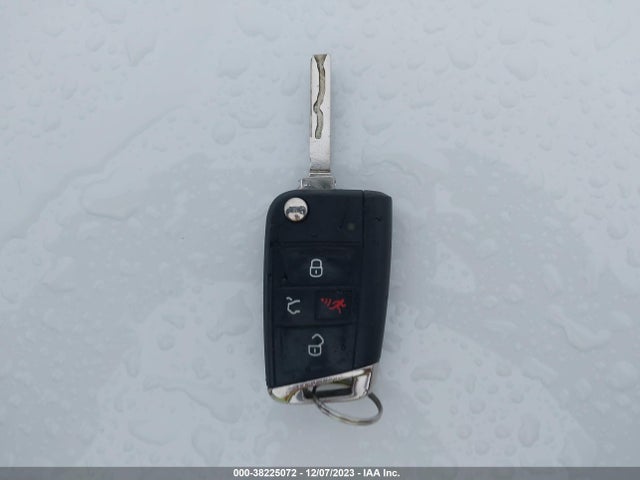 3VV2B7AXXJM215649 Volkswagen Tiguan 2.0t Sel/2.0t Se