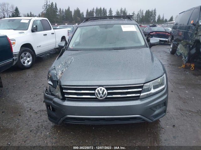 3VV2B7AXXJM215649 Volkswagen Tiguan 2.0t Sel/2.0t Se