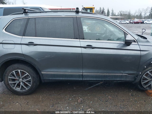 3VV2B7AXXJM215649 Volkswagen Tiguan 2.0t Sel/2.0t Se