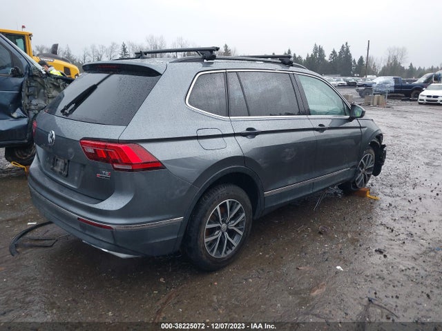 3VV2B7AXXJM215649 Volkswagen Tiguan 2.0t Sel/2.0t Se