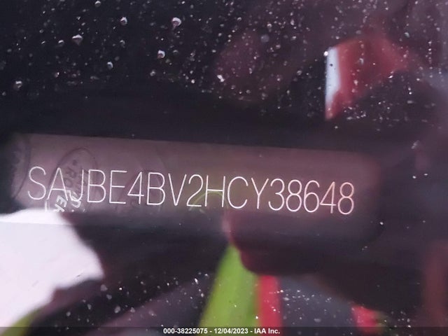 2017 JAGUAR XF SAJBE4BV2HCY38648 Photo 8