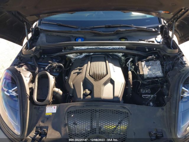 2022 PORSCHE MACAN WP1AA2A56NLB00146 Photo 9