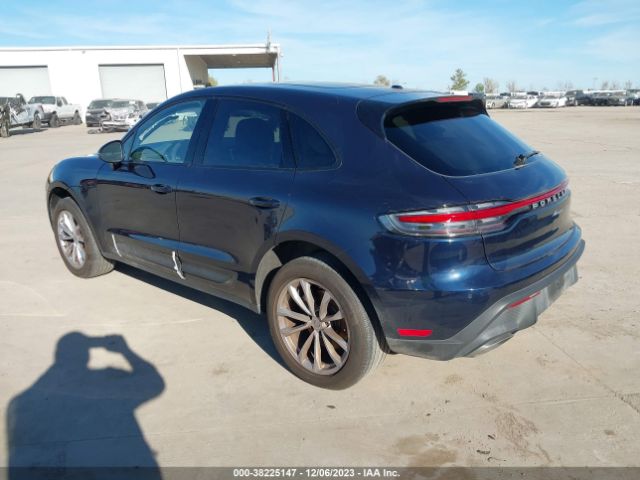 2022 PORSCHE MACAN WP1AA2A56NLB00146 Photo 2