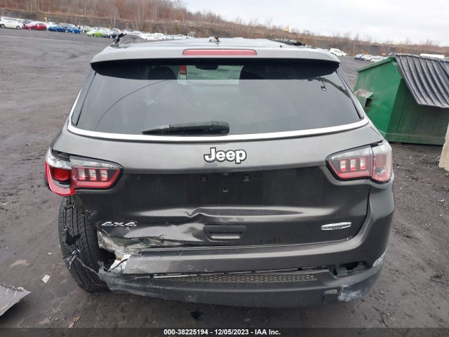 2018 JEEP COMPASS LATITUDE 4X4 VIN: 3C4NJDBB9JT283978