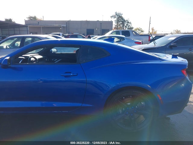 Chevrolet CAMARO 2SS 2018 1G1FH1R72J0113046 Image 14
