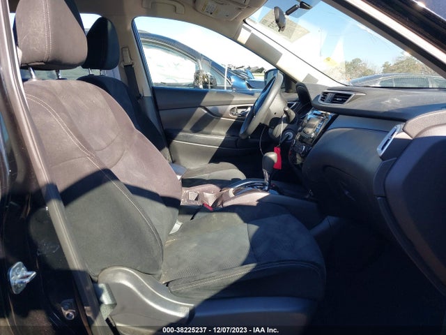 2015 NISSAN ROGUE S VIN: 5N1AT2MTXFC801291