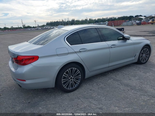 BMW 530I 2019 WBAJA5C58KWW26978 Image 4