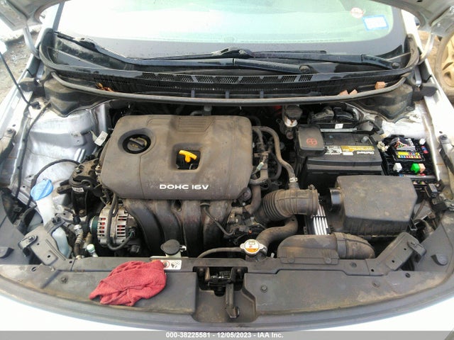 KIA FORTE LX 2018 3KPFK4A70JE221744 Image 10