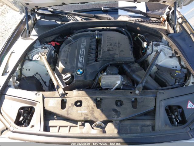 WBA5B1C55FD922713 BMW 535i