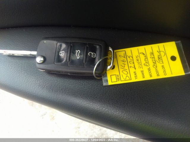 1VWAT7A30FC040936 Volkswagen Passat 1.8t Wolfsburg Edition