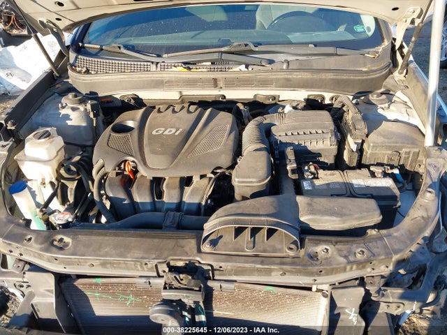 2014 HYUNDAI SONATA SE VIN: 5NPEC4AC4EH876593