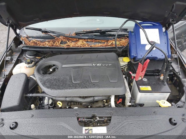 1C3CCCBG1FN713568 Chrysler 200 S